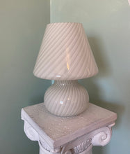Load image into Gallery viewer, Murano Mushroom Lamp
